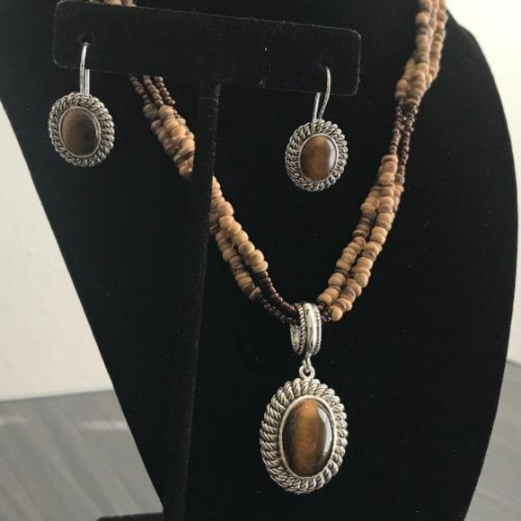 Vintage Avon Tigers Eye Necklace & Earrings Set - Picture 2 of 6